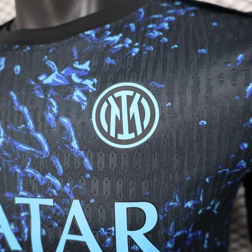 تيشيرت انترميلان احماء 25/26 - نسخة لاعبين