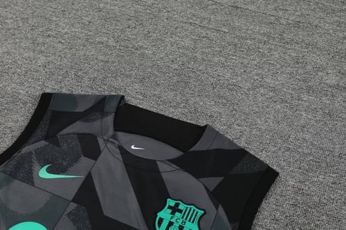 (طقم تدريبات برشلونة 23/24)