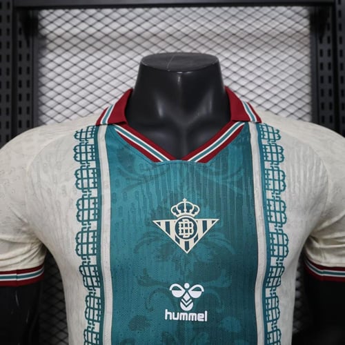 تيشيرت ريال بيتيس نسخة خاصة 25/26 - نسخة لاعبين