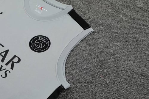 طقم تدريبات باريس 23/24