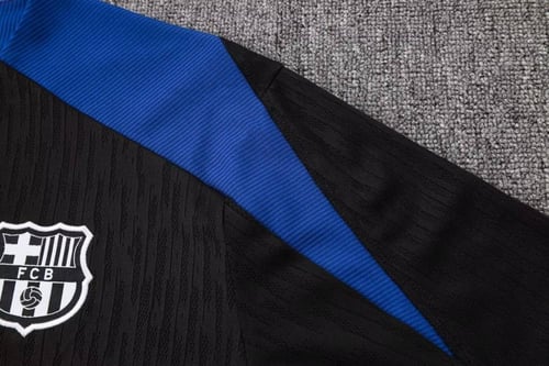 طقم تدريبات برشلونة 24/25