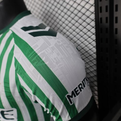 تيشيرت ريال بيتيس اساسي 25/26 - نسخة لاعبين