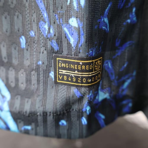 تيشيرت انترميلان احماء 25/26 - نسخة لاعبين