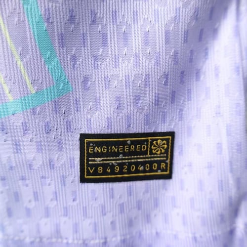 تيشيرت برشلونة نسخة خاصة 25/26 - نسخة لاعبين