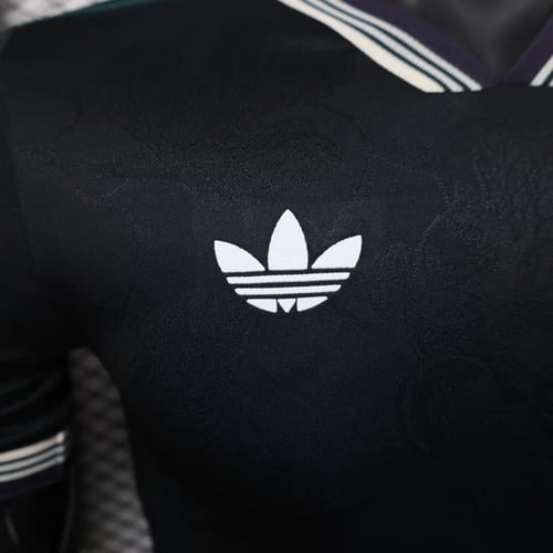 تيشيرت يوفنتوس الثالث 25/26 - نسخة لاعبين