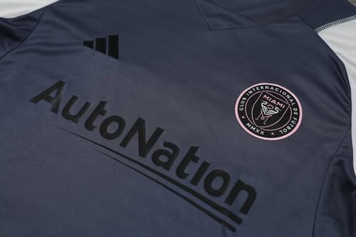 طقم تدريبات انتر ميامي 23/24