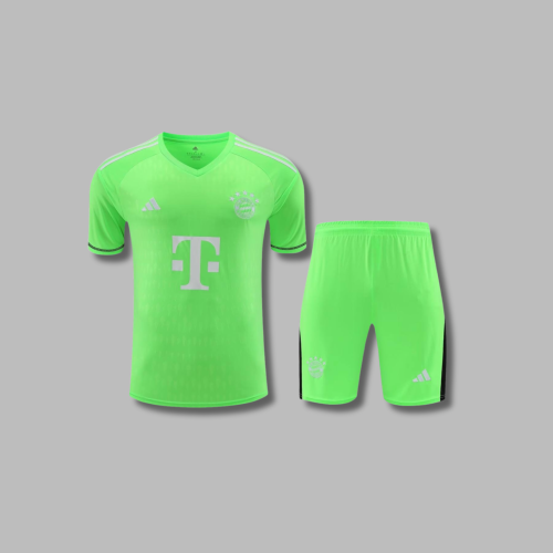 طقم تدريبات بايرميونخ 23/24