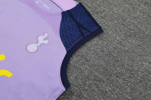 طقم تدريبات توتنهام 23/24