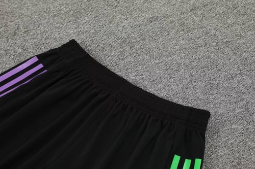 طقم تدريبات بايرميونخ 23/24