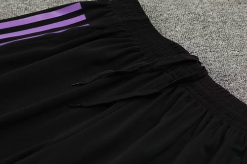 طقم تدريبات بايرميونخ 23/24