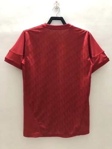 تيشيرت ليفربول 2010