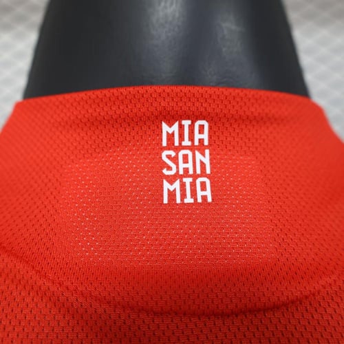 تيشيرت بايرن ميونيخ اساسي 25/26 - نسخة لاعبين