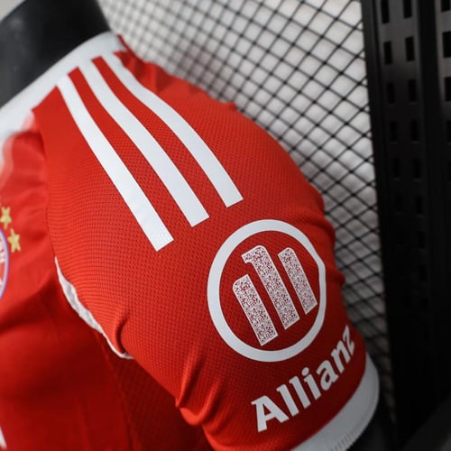 تيشيرت بايرن ميونيخ اساسي 25/26 - نسخة لاعبين