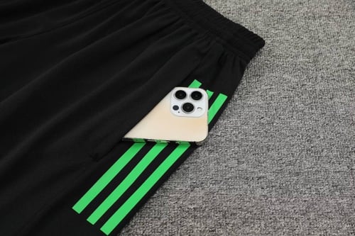 طقم تدريبات بايرميونخ 23/24