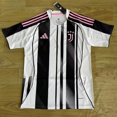 تيشيرت يوفنتوس اساسي 25/26 - نسخة جمهور