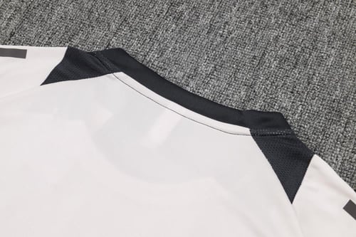 طقم تدريبات ريال مدريد 24/25