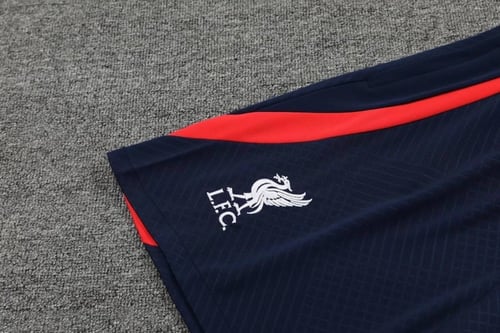 طقم تدريبات ليفربول 23/24