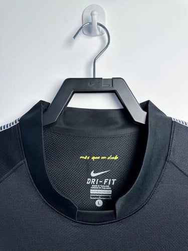 تيشيرت برشلونة 11/12