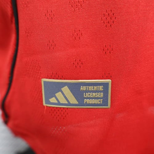 تيشيرت مانشيستر يونايتد اساسي 25/26 - نسخة لاعبين