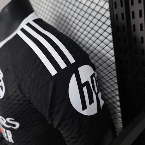 تيشيرت ريال مدريد حارس مرمى 25/26 - نسخة لاعبين