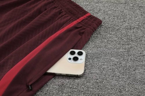 طقم تدريبات ليفربول 23/24