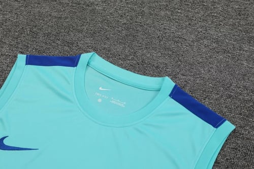 طقم تدريبات برشلونة 23/24