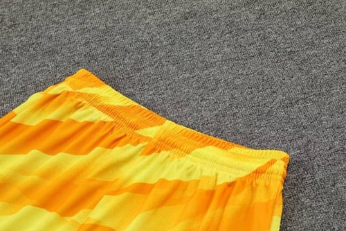 طقم تدريبات برشلونة 23/24