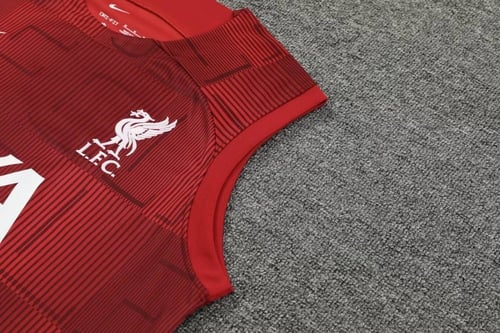 طقم تدريبات ليفربول 23/24