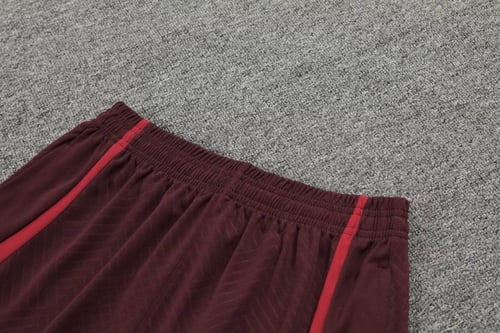 طقم تدريبات ليفربول 23/24