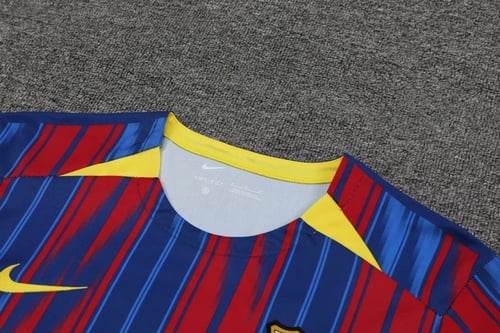 طقم تدريبات برشلونة 23/24