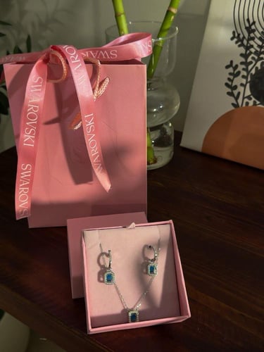 طقم فص ابيض بشكل انيق