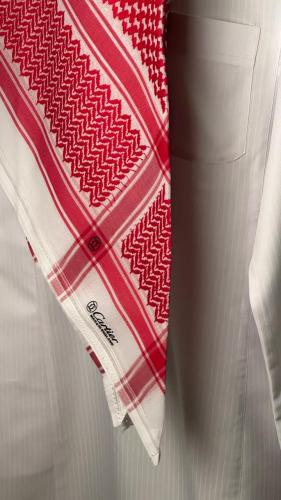 شماغ بتصميم فاخر وجودة عالية