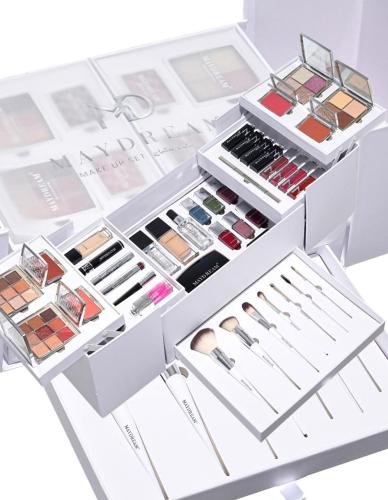 طقم مكياج ابيض كبير MAYDREAM PH-416A