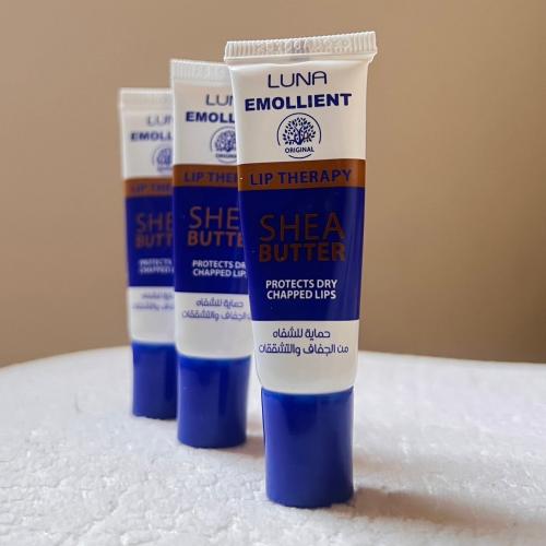 لونا مرطب شفايف ..