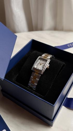 ساعة نسائية