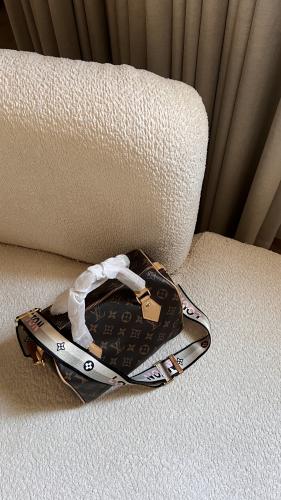 لويس فيتون مقاس 25