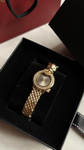 ساعة نسائية