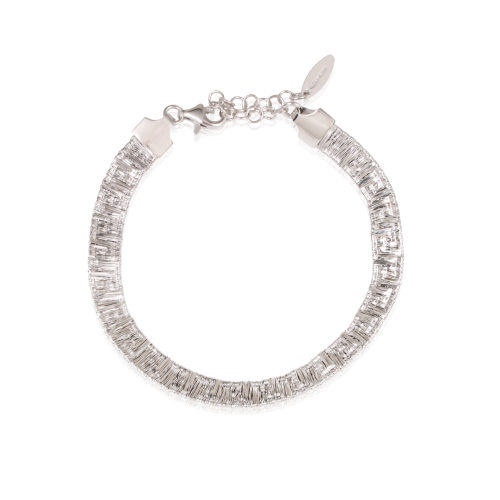 اسورة حرير بنقشة هندسية