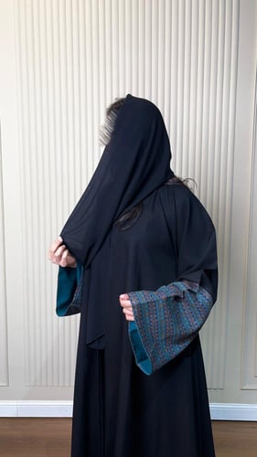 عباية نص كلوش كم صيني مشجر اخضر