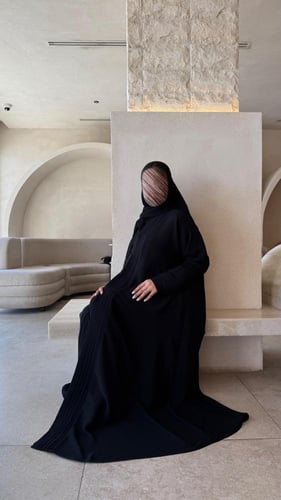 عباية نص كلوش ازرار امامية