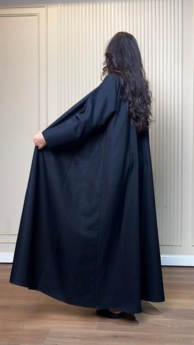 كتان نص كلوش اسود سادة