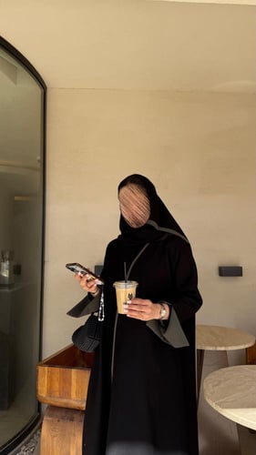 عباية نص كلوش كتان: زيتي /بيج/اسود