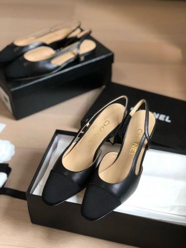 هيلز شانيل ( مقلدة ، طبق الاصل )