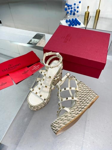 هيلز فالنتينو ( مقلدة ، طبق الاصل )