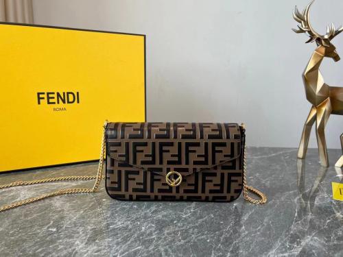 فندي ( مقلدة ، طبق الاصل )