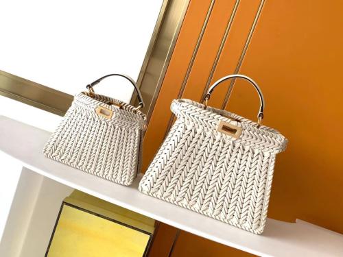 فندي مقاس 27cm ( مقلدة ، طبق الاصل )