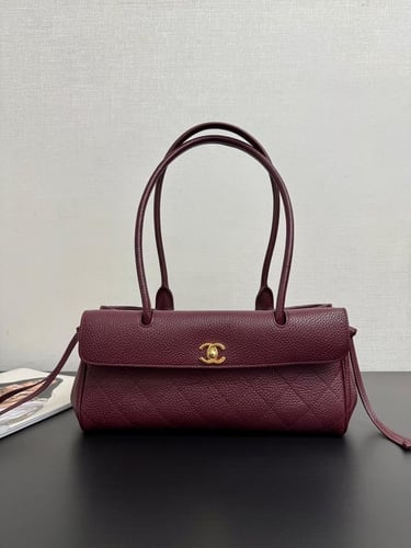 شانيل لون عودي مقاس 30.5cm ( مقلدة ، طبق الاصل )