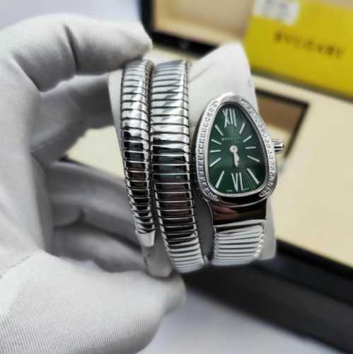 ساعة بولغاري ثعبان