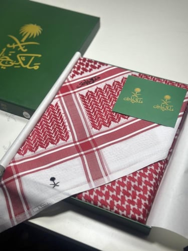 شماغ ملكي خاص احمر