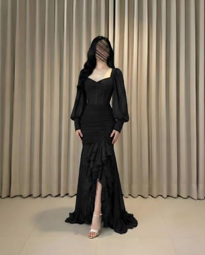Anoud black dress
